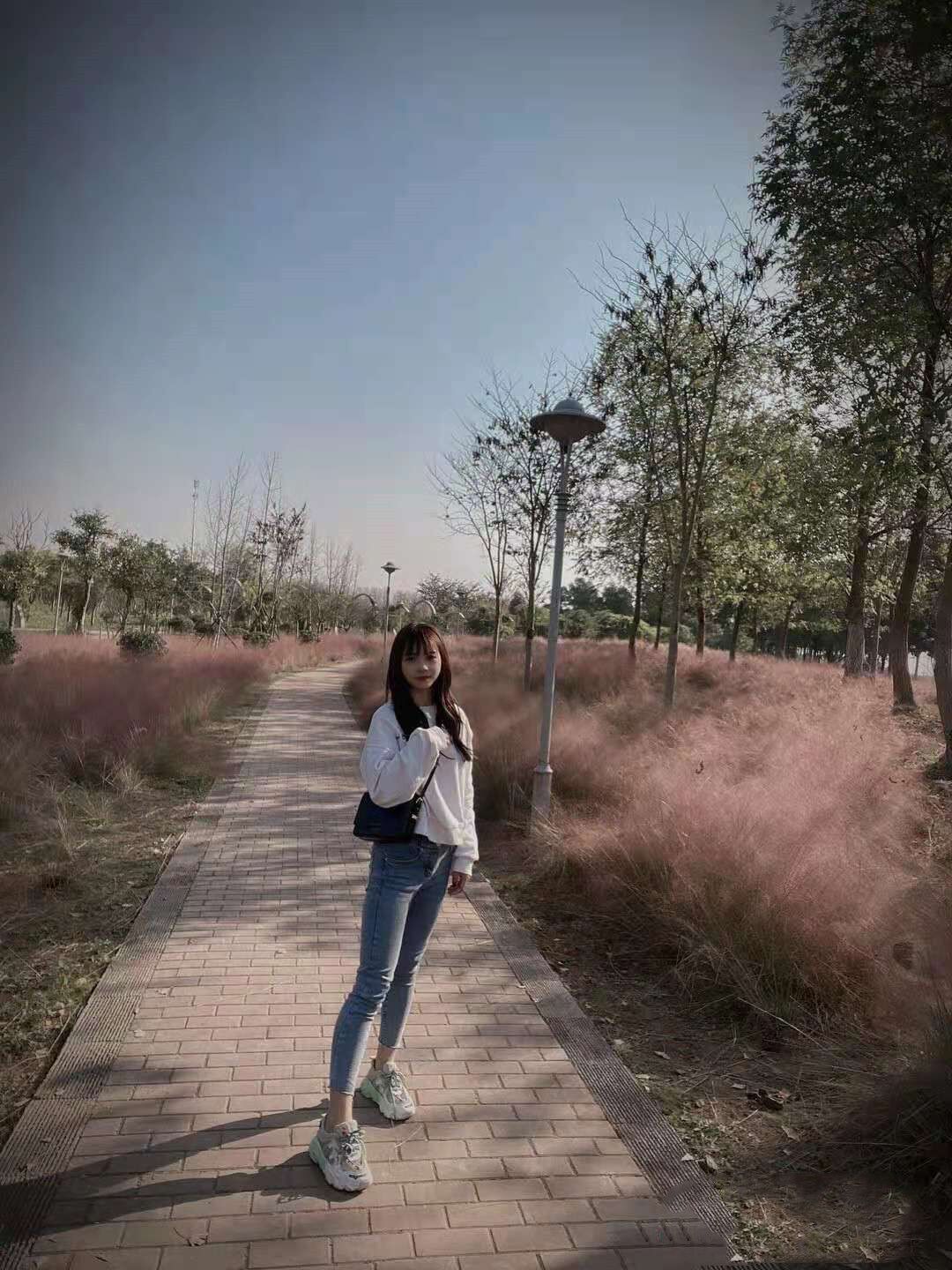 年轻性感的兼职模特