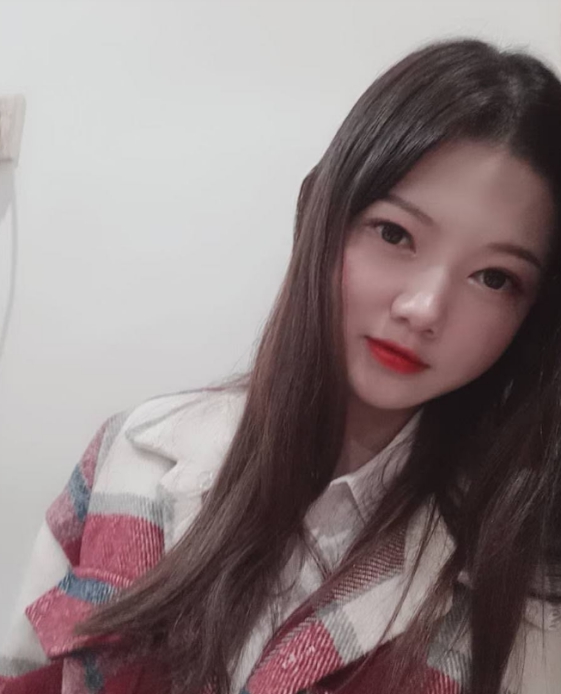 昆明爽爆小老弟的00后宝藏女孩